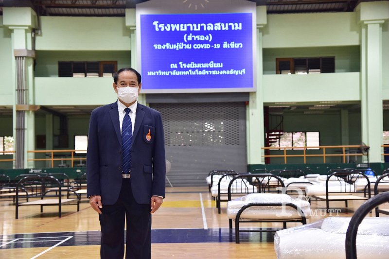 20210426-Governor inspects field hospitals-172.JPG